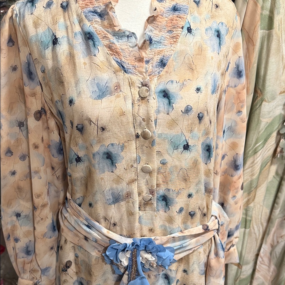 Turkey Chic Floral Button-Up Dress with Ruffled Collar